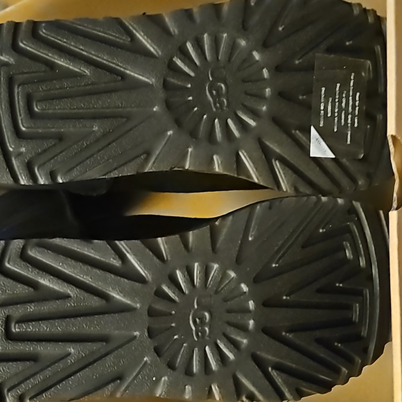 💎💎❄️🔥LIMITED EDITION UGGS BNIB TALL BLACK CLASSIC W/TASMAN BRAID🔥💎💎 - Picture 8 of 9